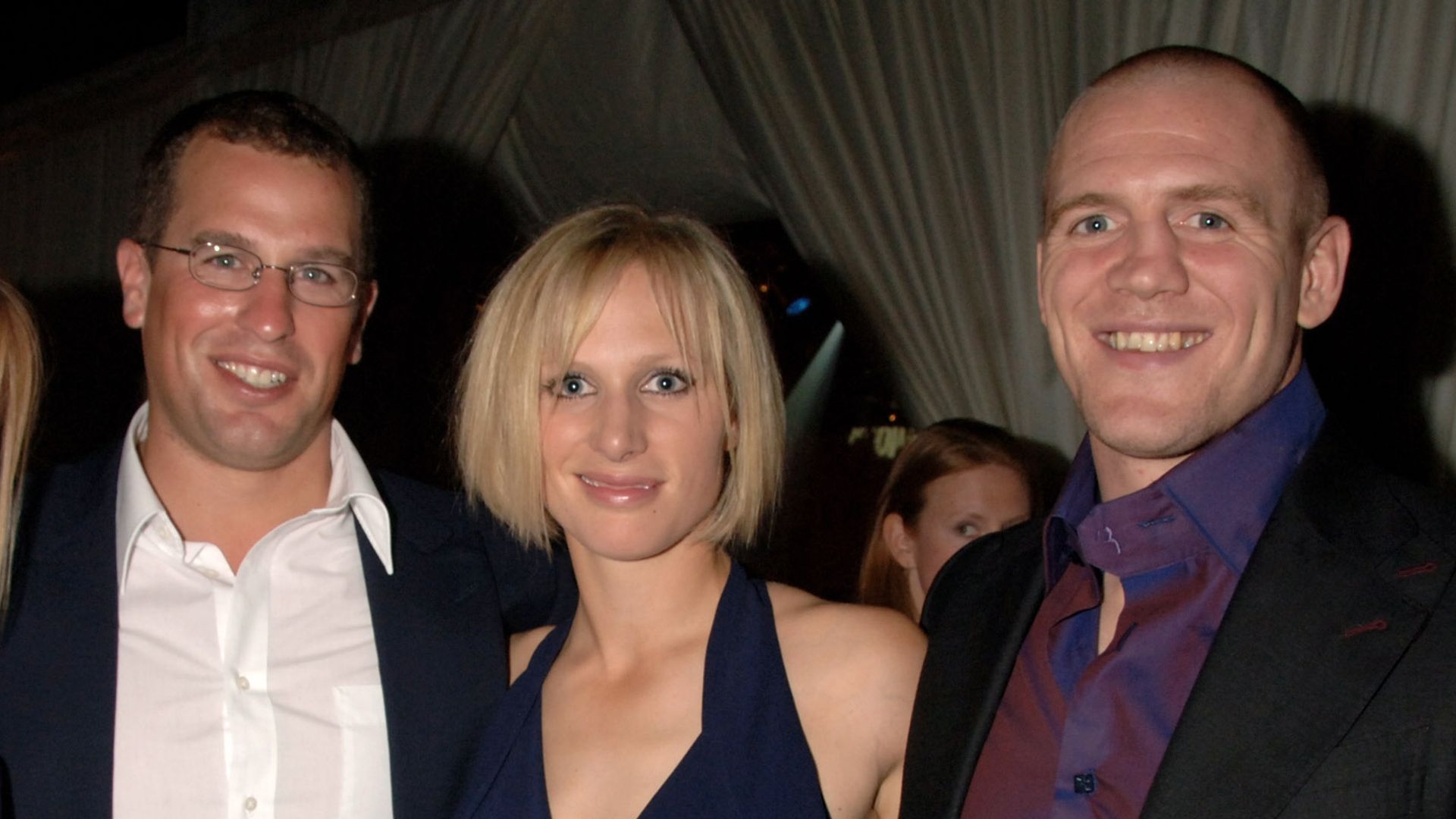 Zara Phillips (C) and Mike Tindall with brother Peter Phillips (L) in 2007