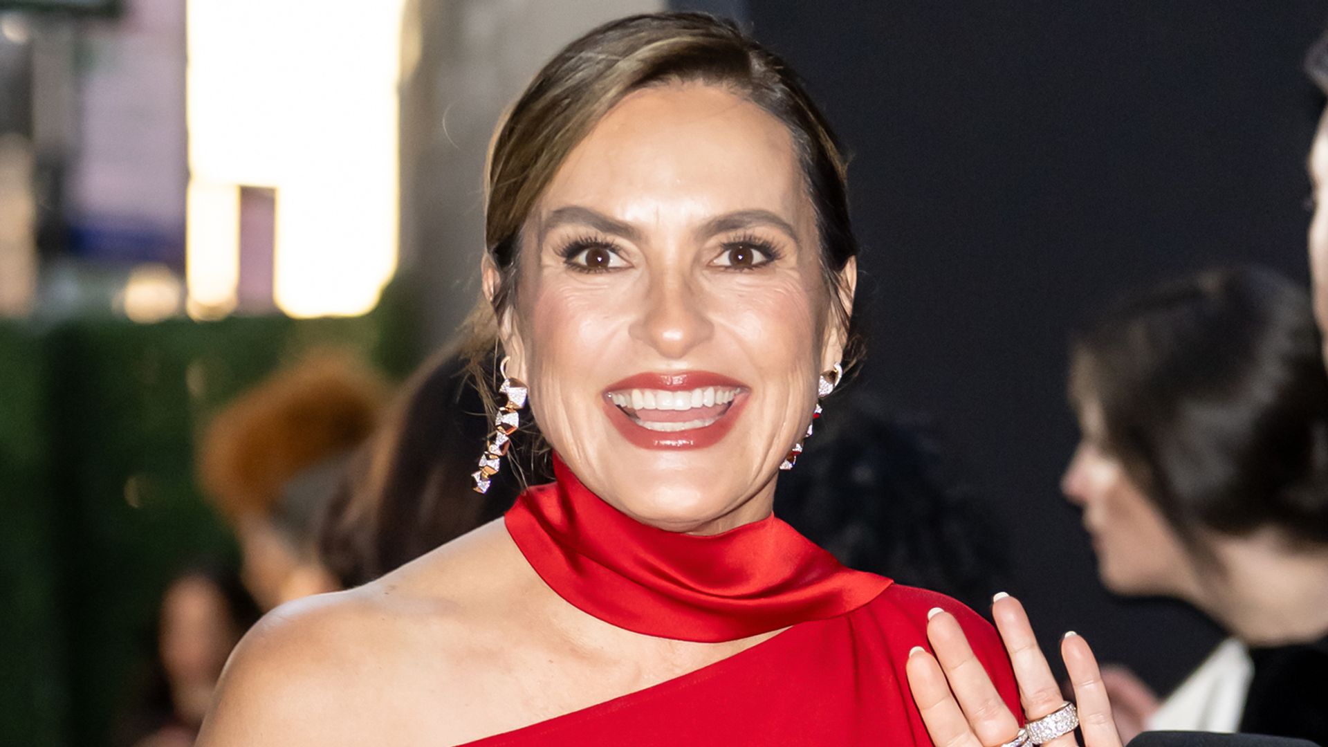 photo of mariska hargitay red dress nyfw