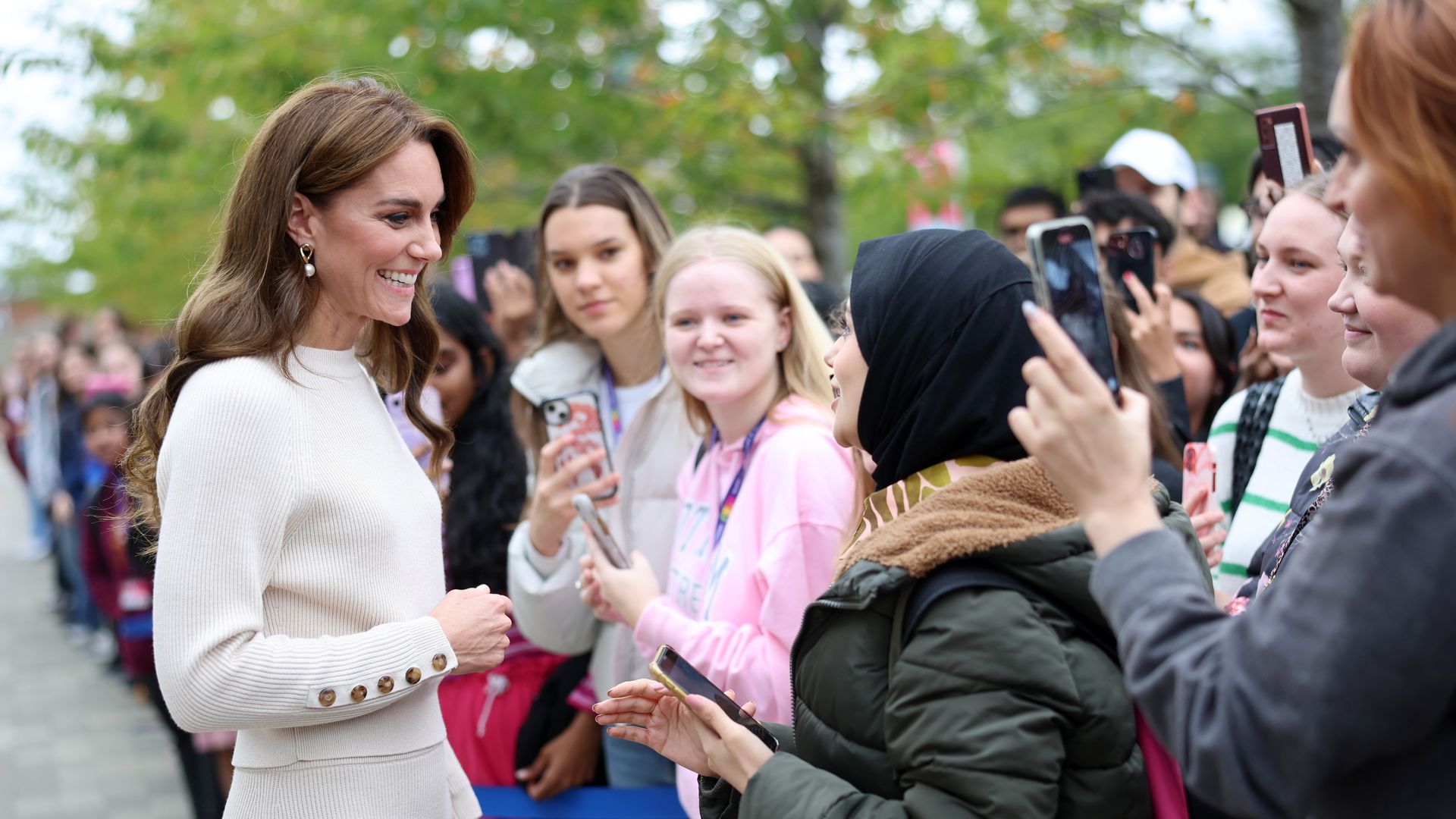 Kate Middleton meeting public outside Nottingham Trent University