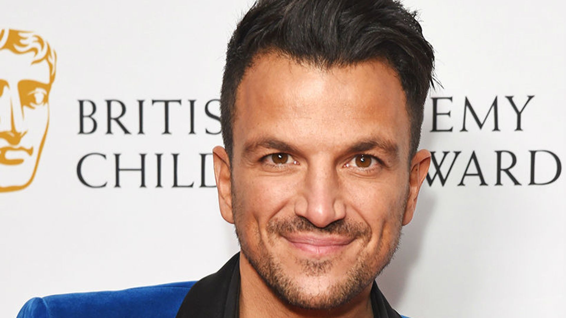 peter andre daughter amelia makes cake