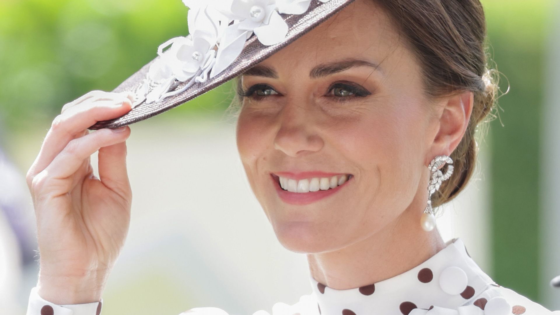 Princess Kate's lesson on wearing brown tights just proved black stockings are out for 2026