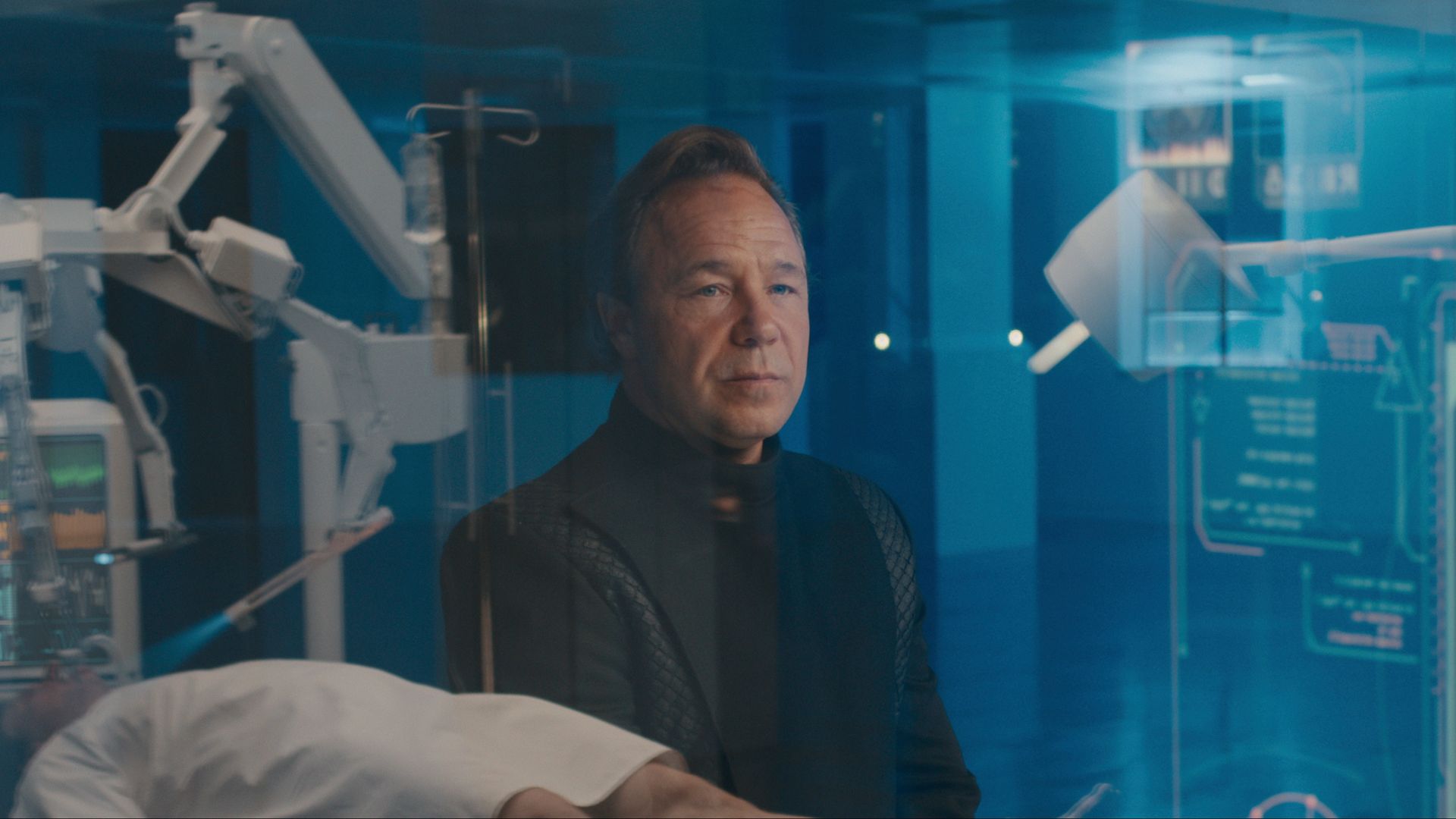 Bodies star Stephen Graham is so different in trailer for Netflix's new ...