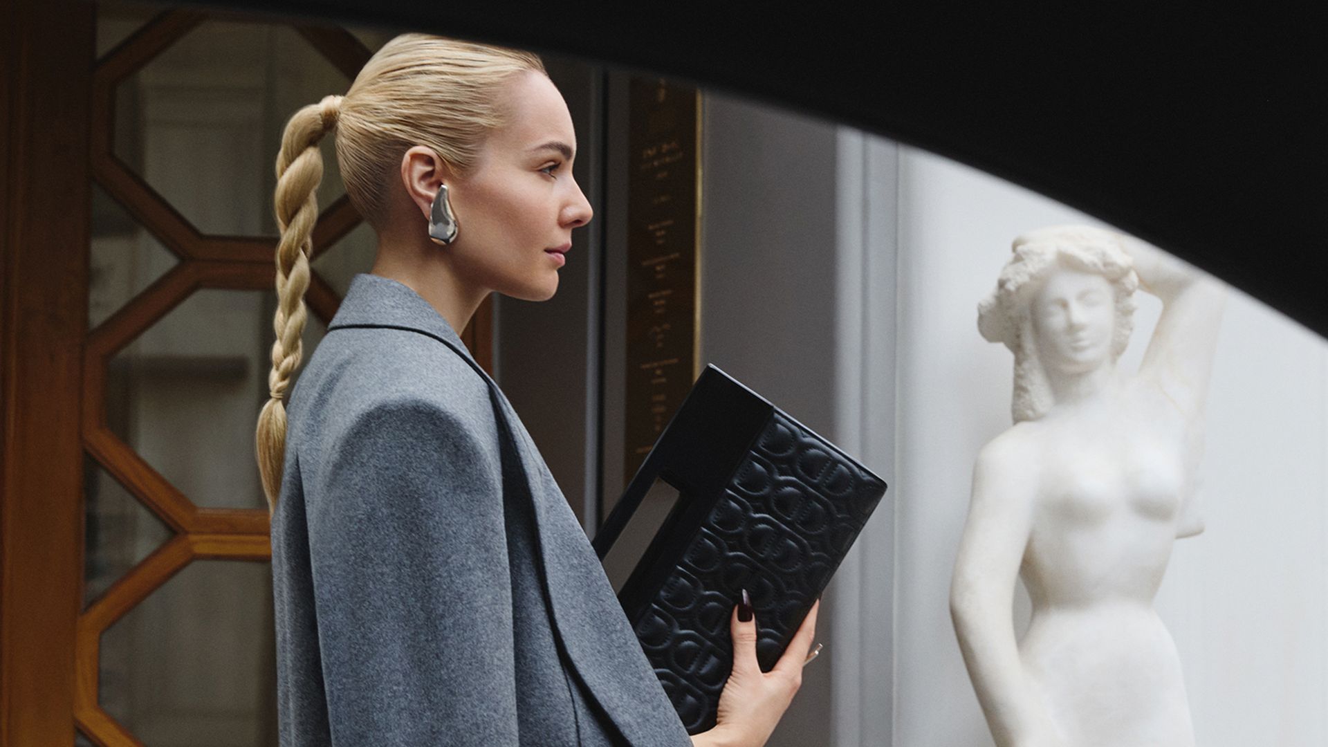 THE DOLLI and Marina Raphael’s exquisite new handbag is a love letter to Athens