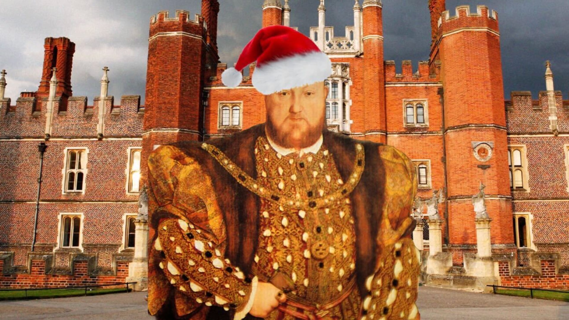 Henry VIII with a santa hat