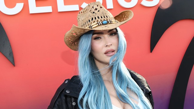 megan fox blue hair coachella