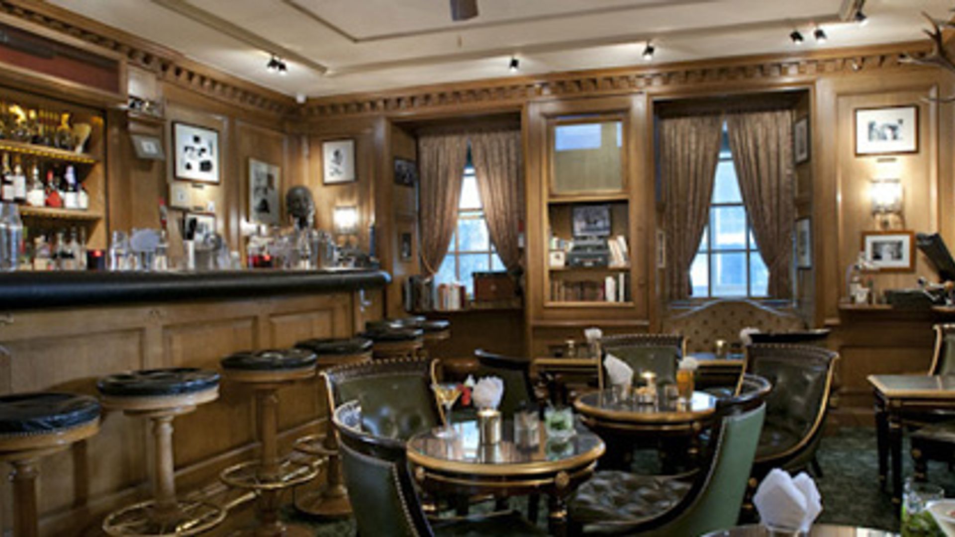 ritz 10 heming bar 
