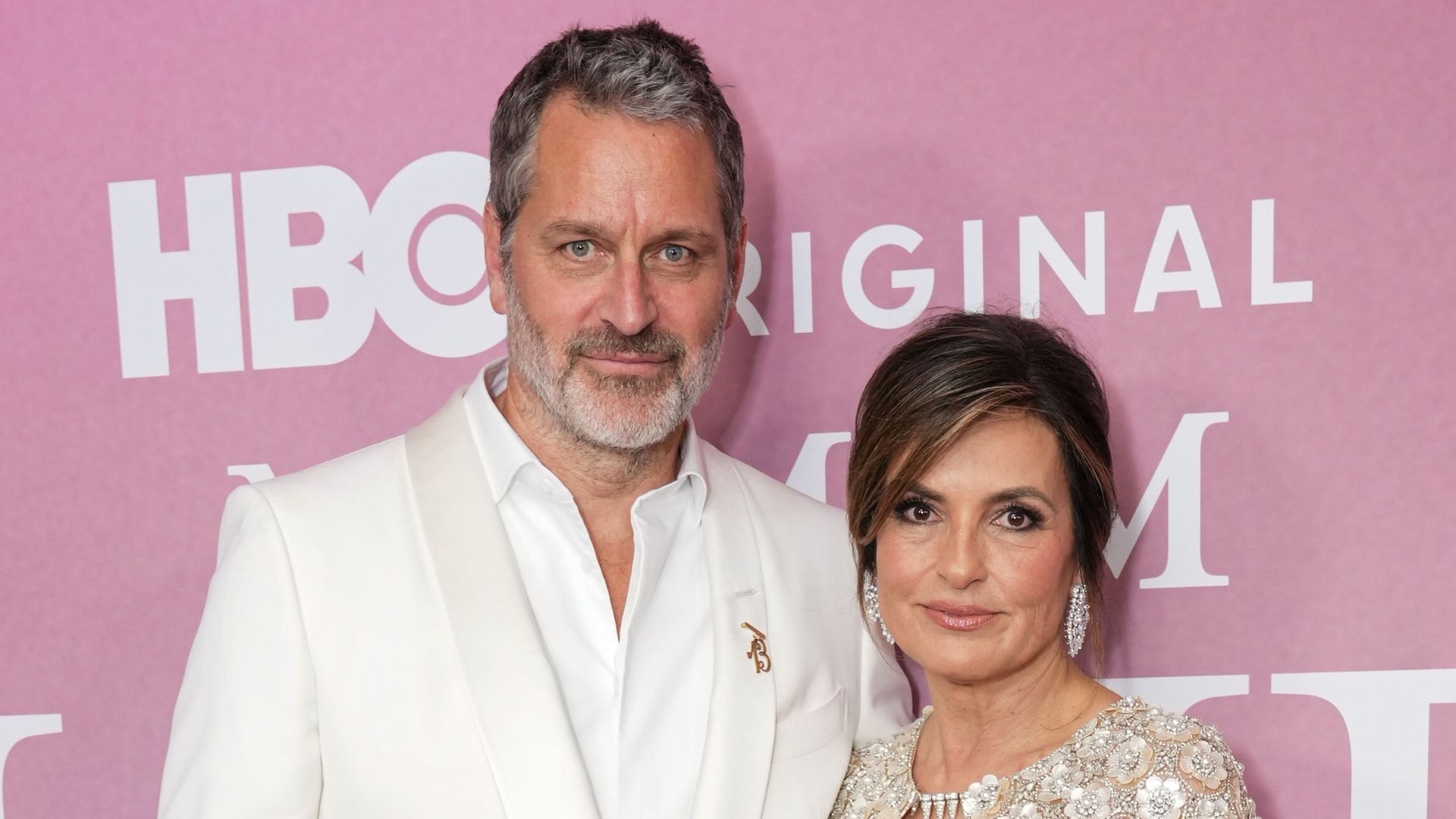 photo of peter hermann and mariska hargitay dressed up at my mom jayne premiere