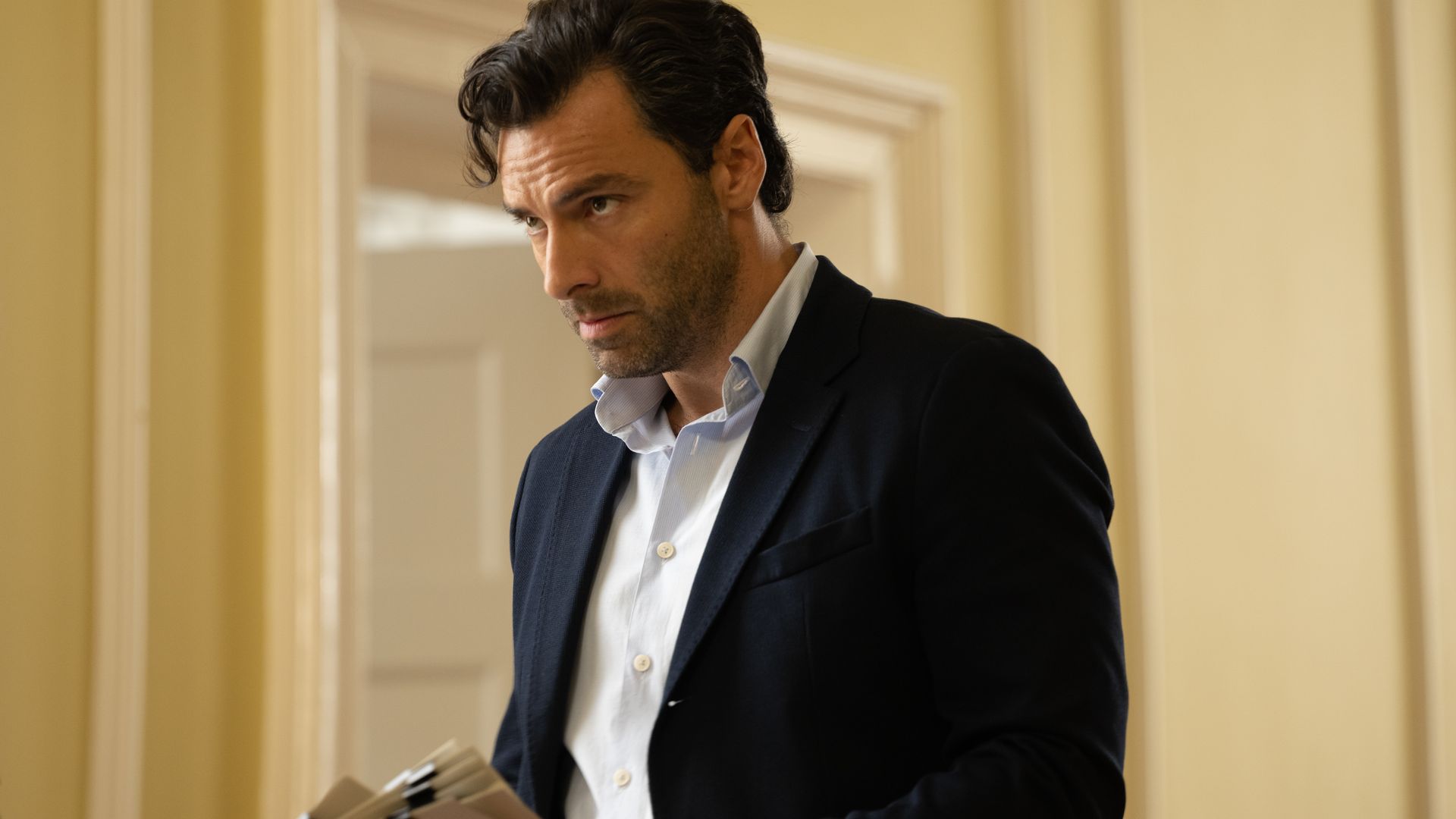 Poldark Star Aidan Turner Stars In Trailer For New Drama Fifteen Love