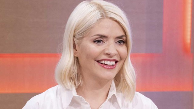 holly willoughby reading