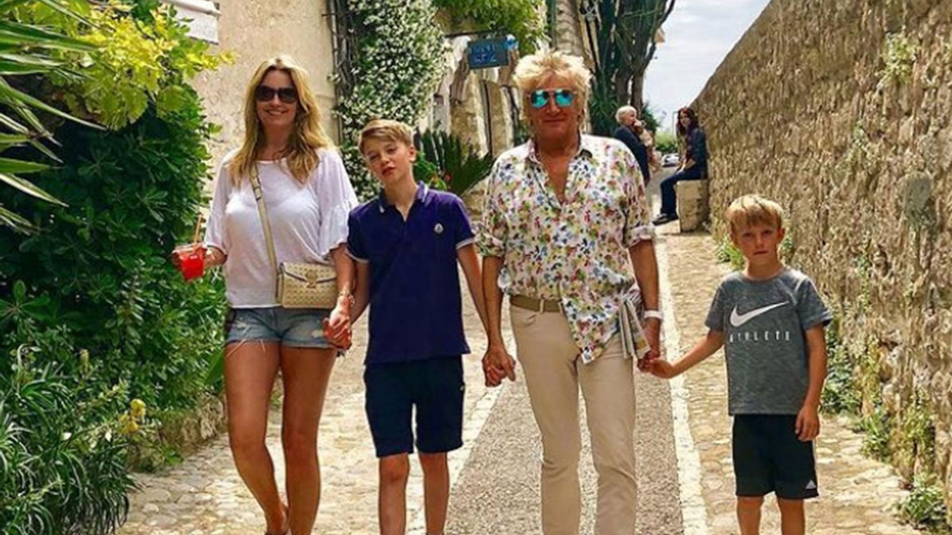 penny lancaster family