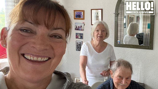 lorraine kelly with parents