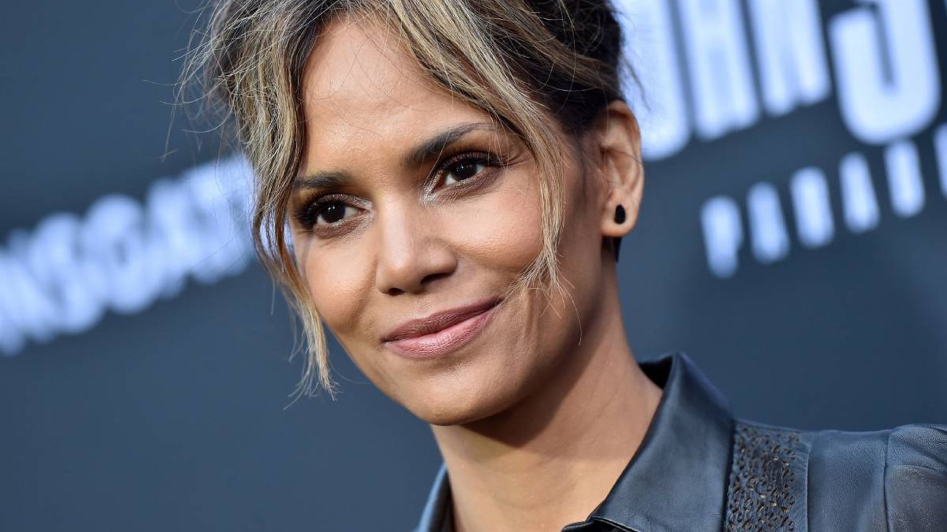 halle berry smiling