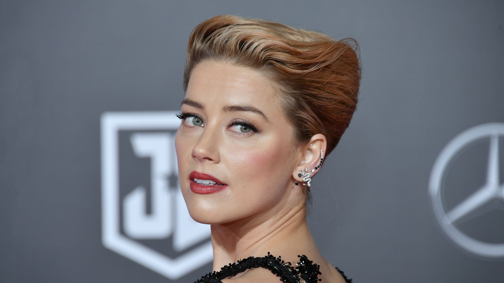 Amber Heard shares extremely rare glimpse of life away from the ...
