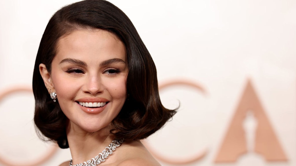 Selena Gomez just debuted her longest hair yet - and we're obsessed