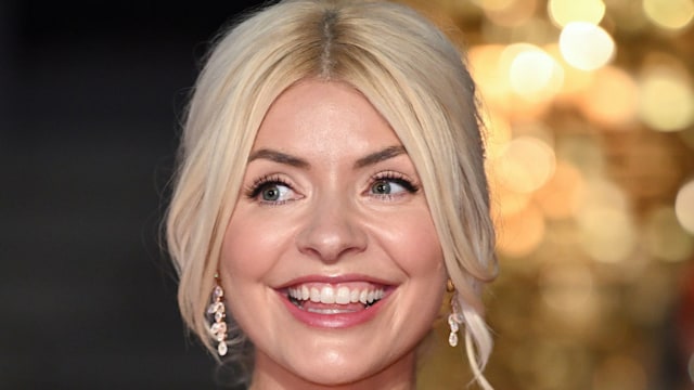 holly willoughby jeans