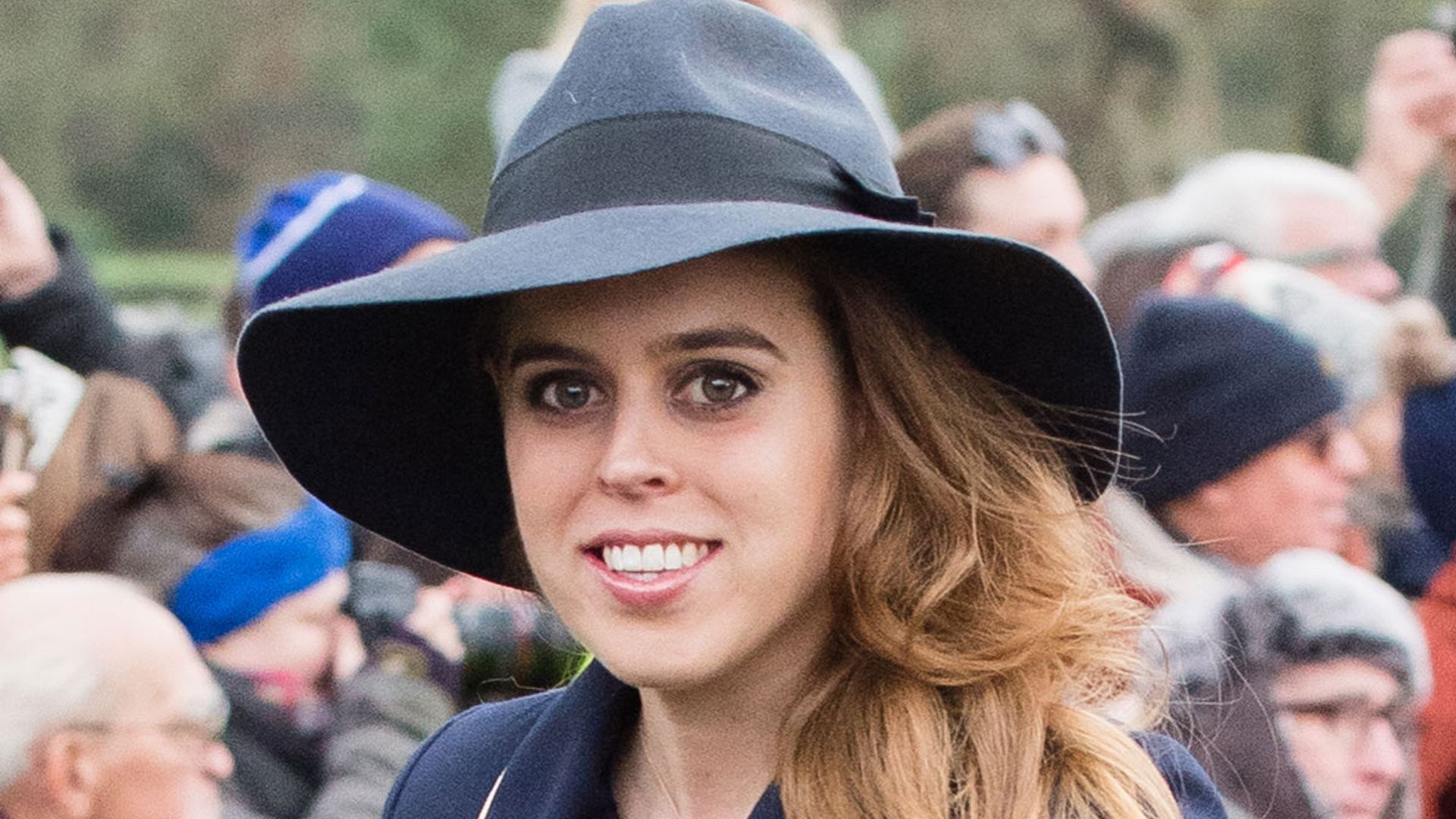 princess beatrice outfit hat