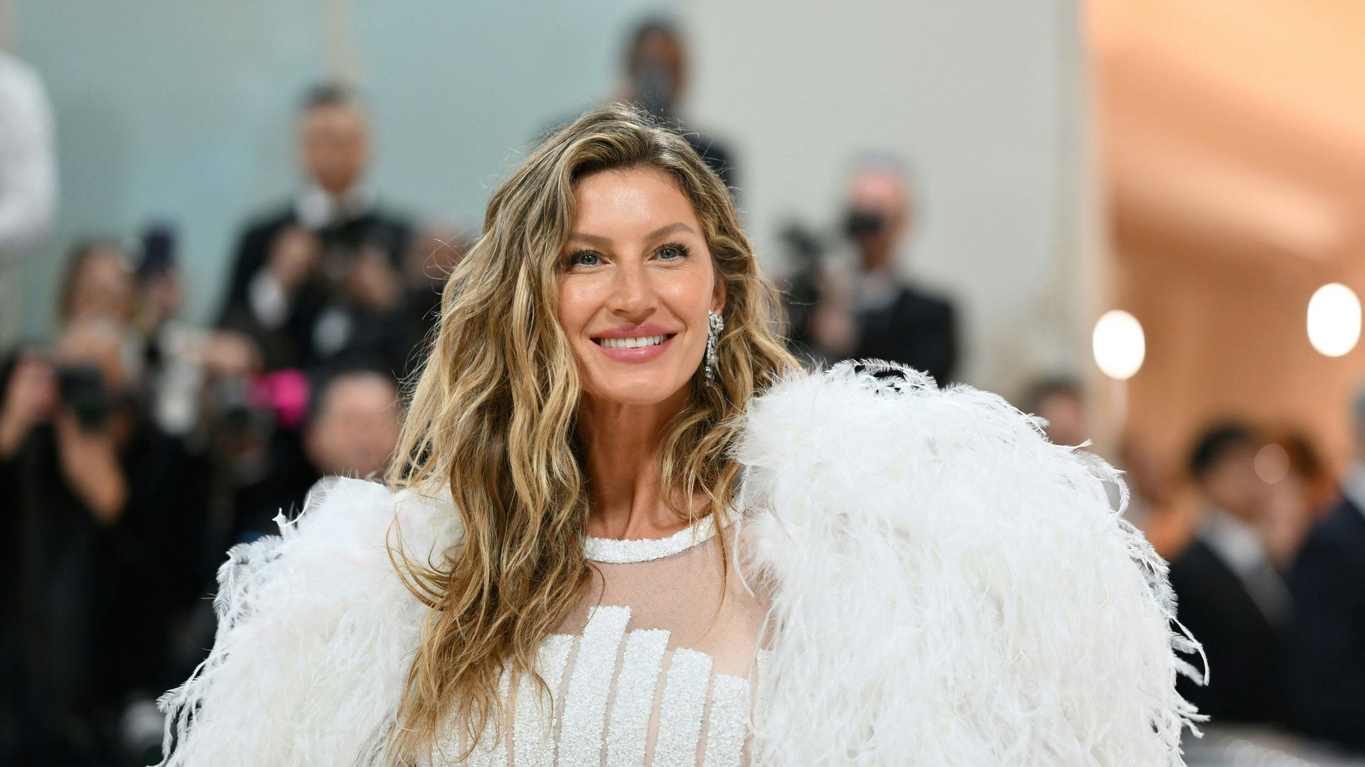 Gisele Bundchen arrives for the 2023 Met Gala at the Metropolitan Museum of Art on May 1, 2023, in New York
