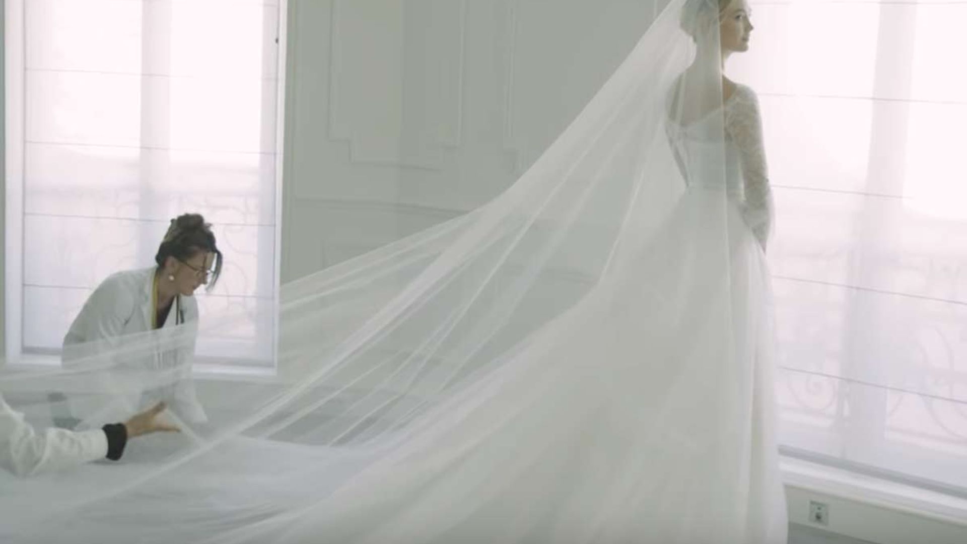 karlie kloss wedding dress