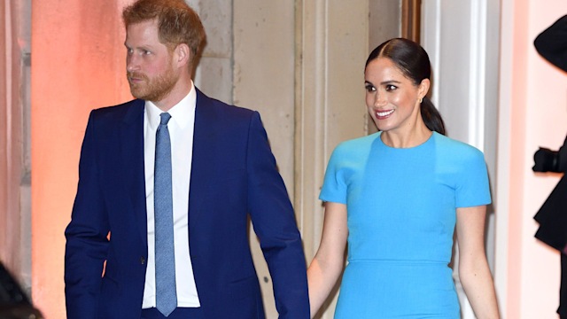 meghan markle vb dress