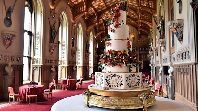 princess eugenie royal wedding cake