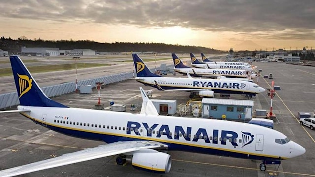 Ryanair Aircraft on Stand