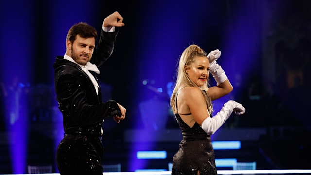 Vito Coppola and Sarah Hadland dancing a Couple's Choice performance