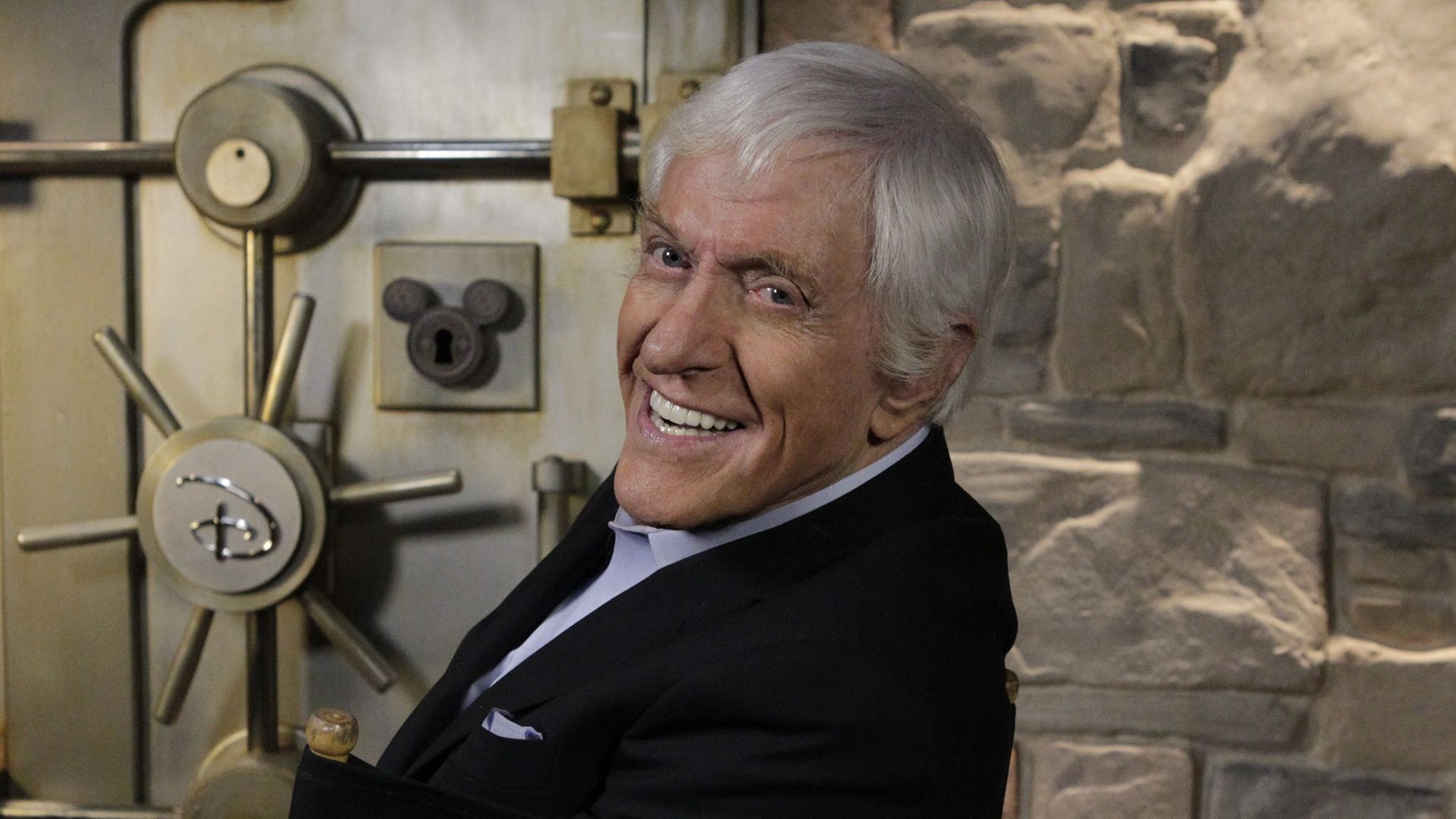 Dick Van Dyke's family life at 97 with famous children, grandchildren