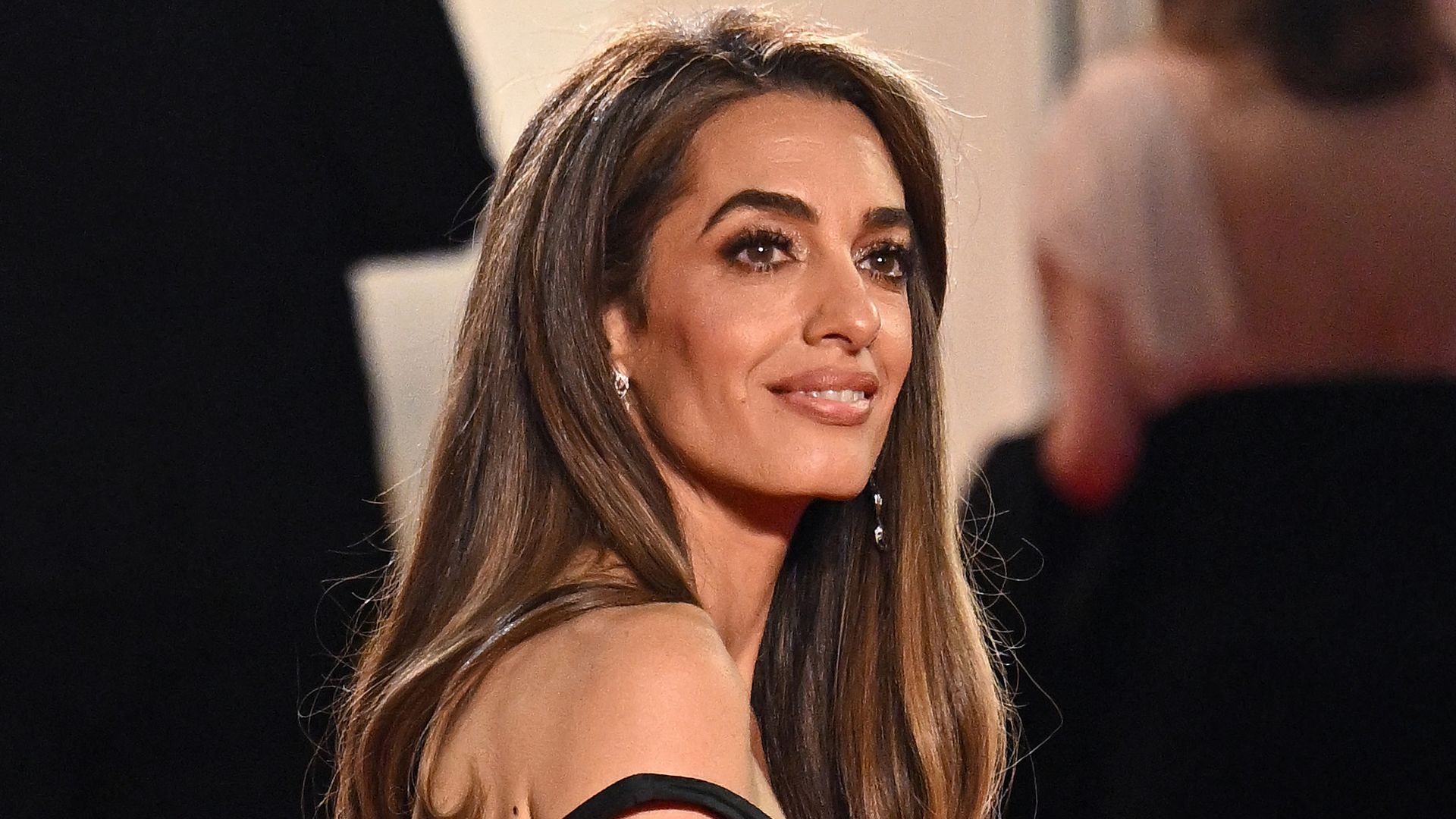  Amal Clooney attends the "Bono: Stories Of Surrender" red carpet at the 78th annual Cannes Film Festival at Palais des Festivals on May 16, 2025 in Cannes, France. (Photo by Stephane Cardinale - Corbis/Corbis via Getty Images)