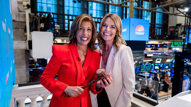 hoda kotb savannah guthrie new york stock exchange