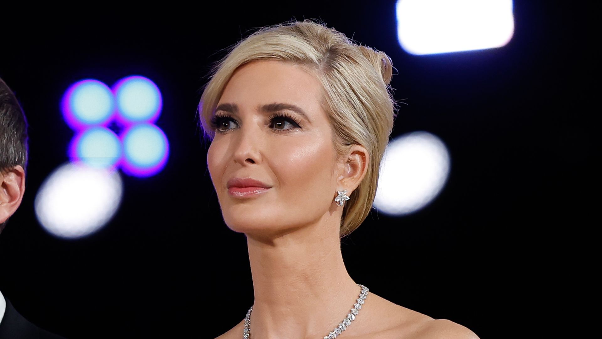 Ivanka Trump and daughter Arabella, 13, look like twins in uncanny photo