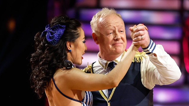 Les Dennis and Nancy Xu dancing