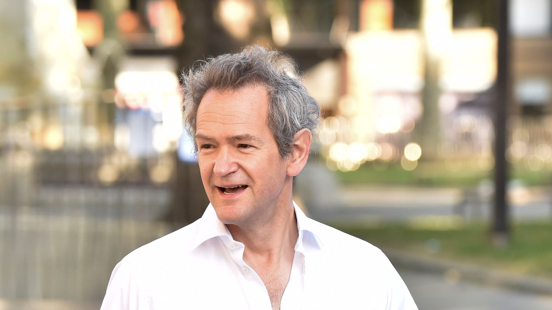 Pointless star Alexander Armstrong’s idyllic home with wife and four children