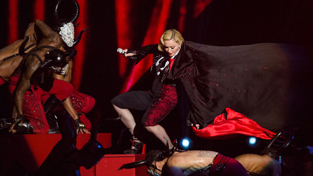 Madonna falling at the BRIT Awards