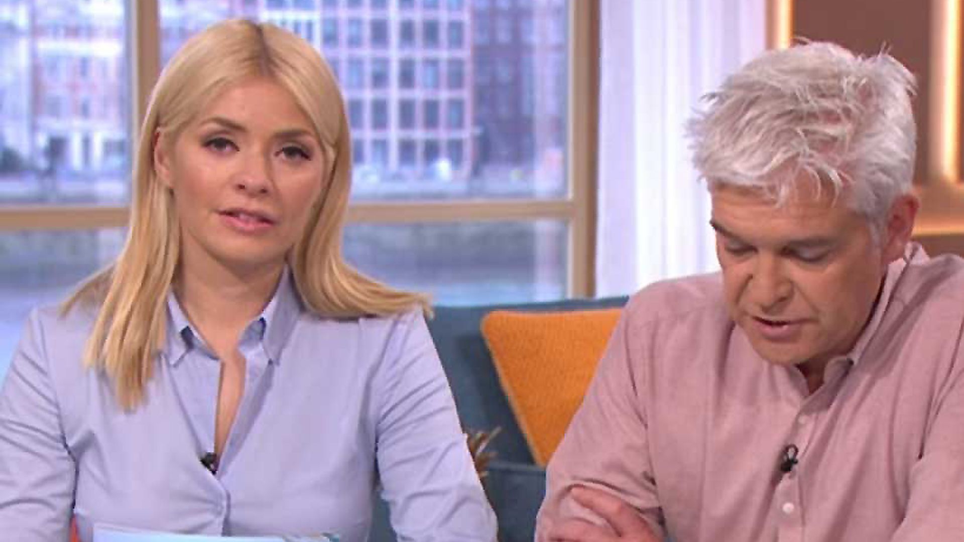 holly willoughby crying
