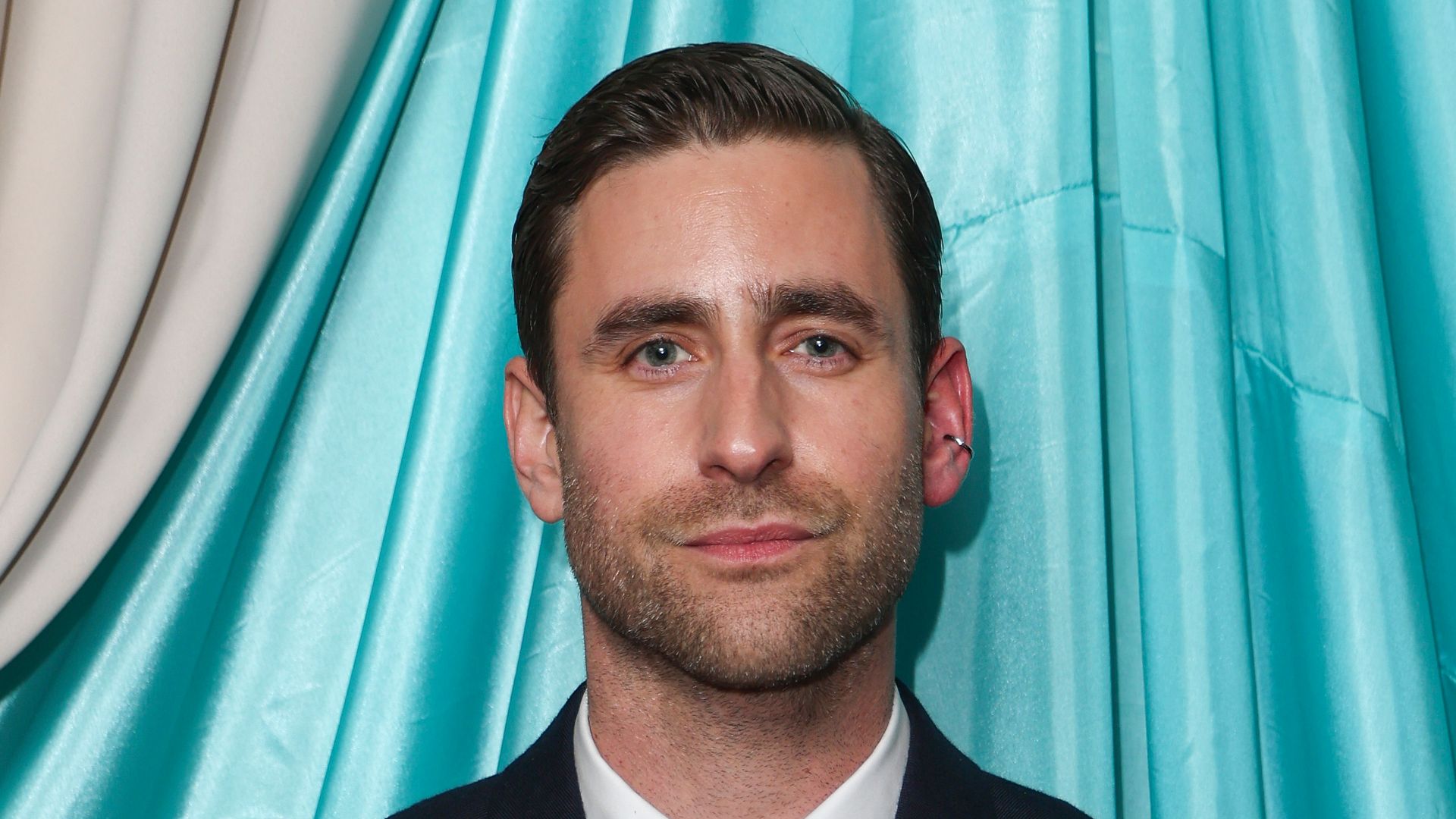 Oliver Jackson-Cohen’s mother is a television icon – details