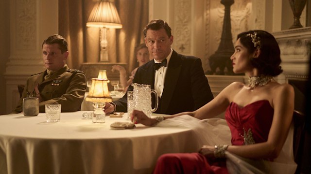 Paddy Mayne (JACK O'CONNELL);Dudley Clarke (DOMINIC WEST);Eve (SOFIA BOUTELLA) in SAS Rogue Heroes