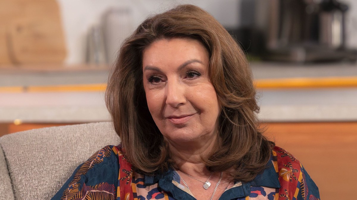 Jane McDonald's private life off-screen after tragic past: 'There's no way of dealing with it'