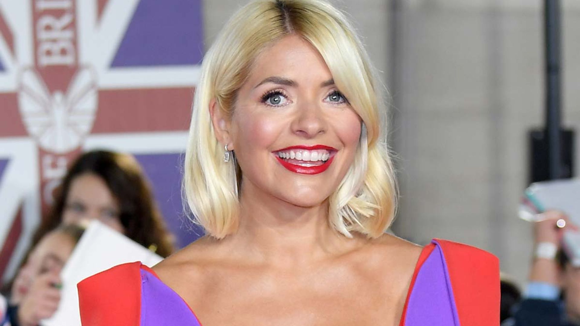 holly willoughby festive red dress