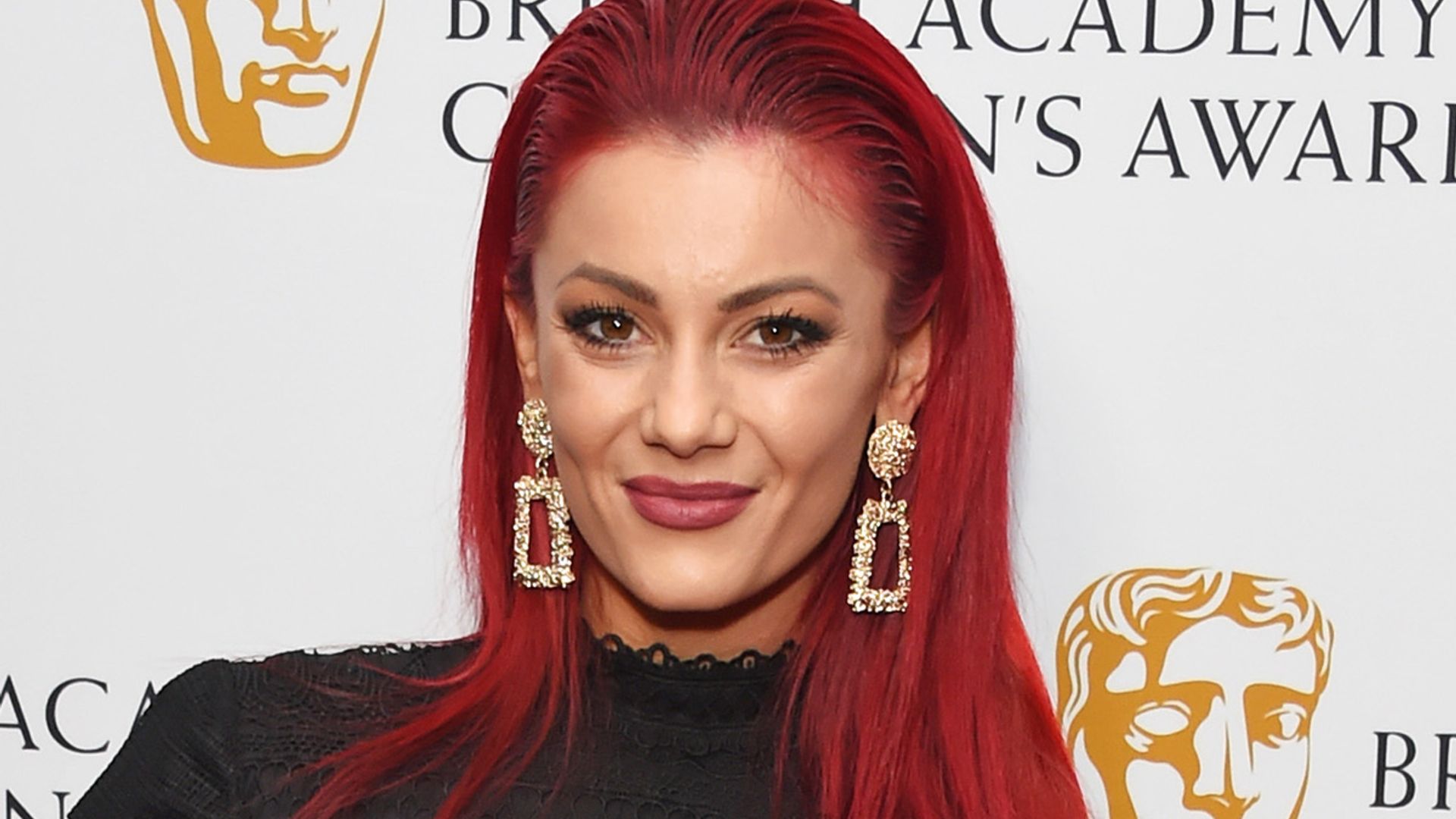 dianne buswell on red carpet 