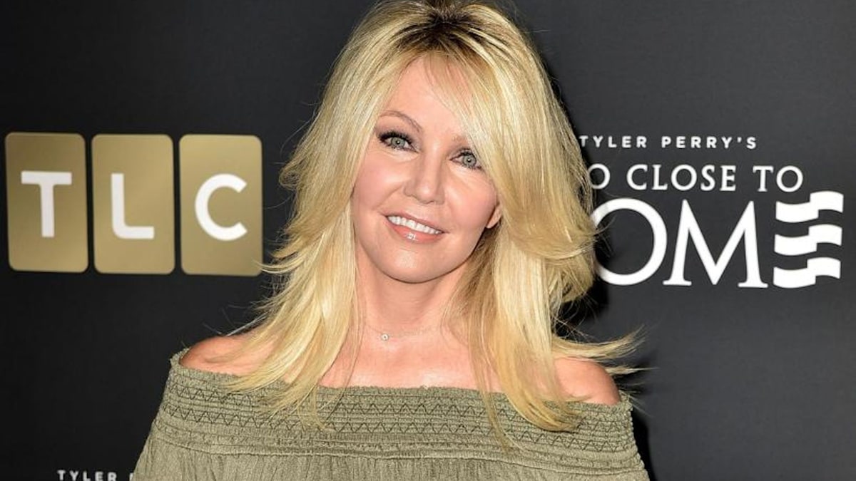 Heather Locklear Rushed To Hospital After Horrific Car Crash Hello 