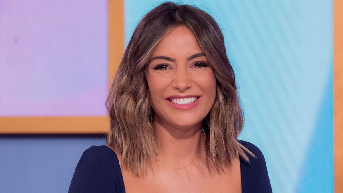 Frankie Bridge wows in just a sports bra as she opens up about ...
