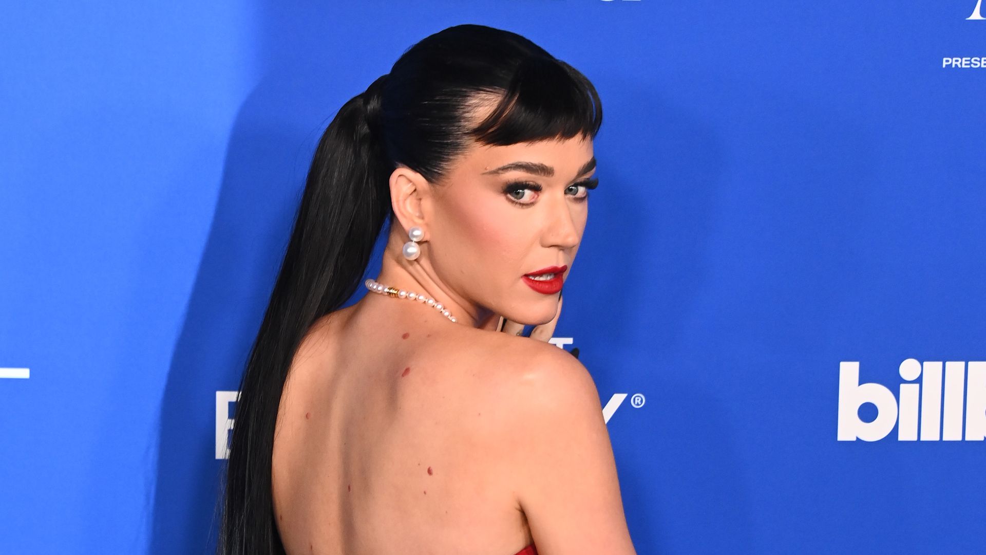 Katy Perry exposes her bare bottom in red carpet PVC look you can't ...