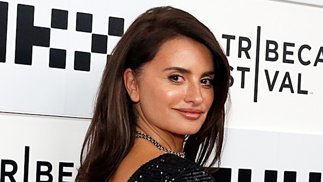 penelope cruz jet black change