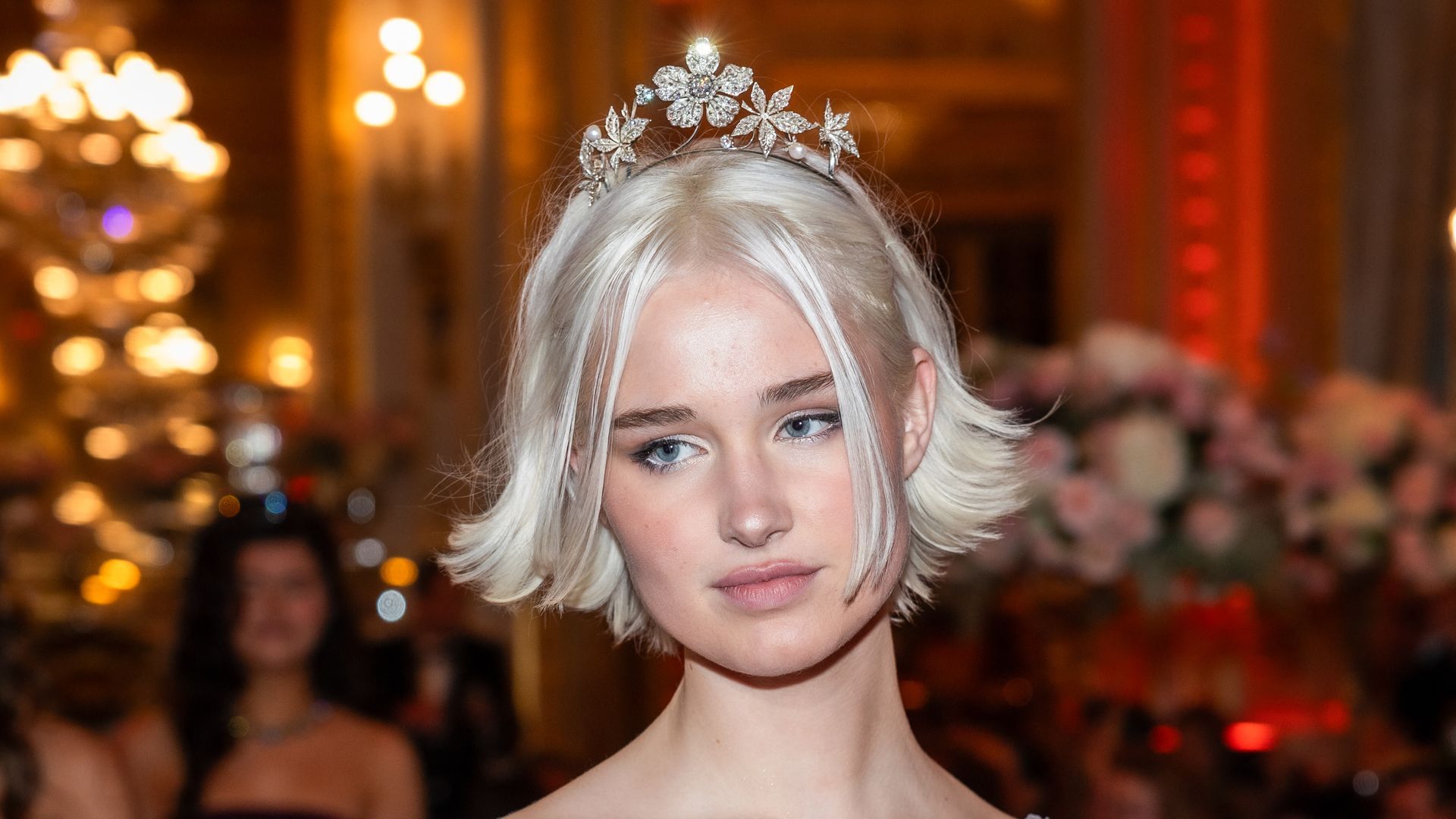countess-lara-cosima-s-fairytale-debut-at-2023-d-butante-ball-proves