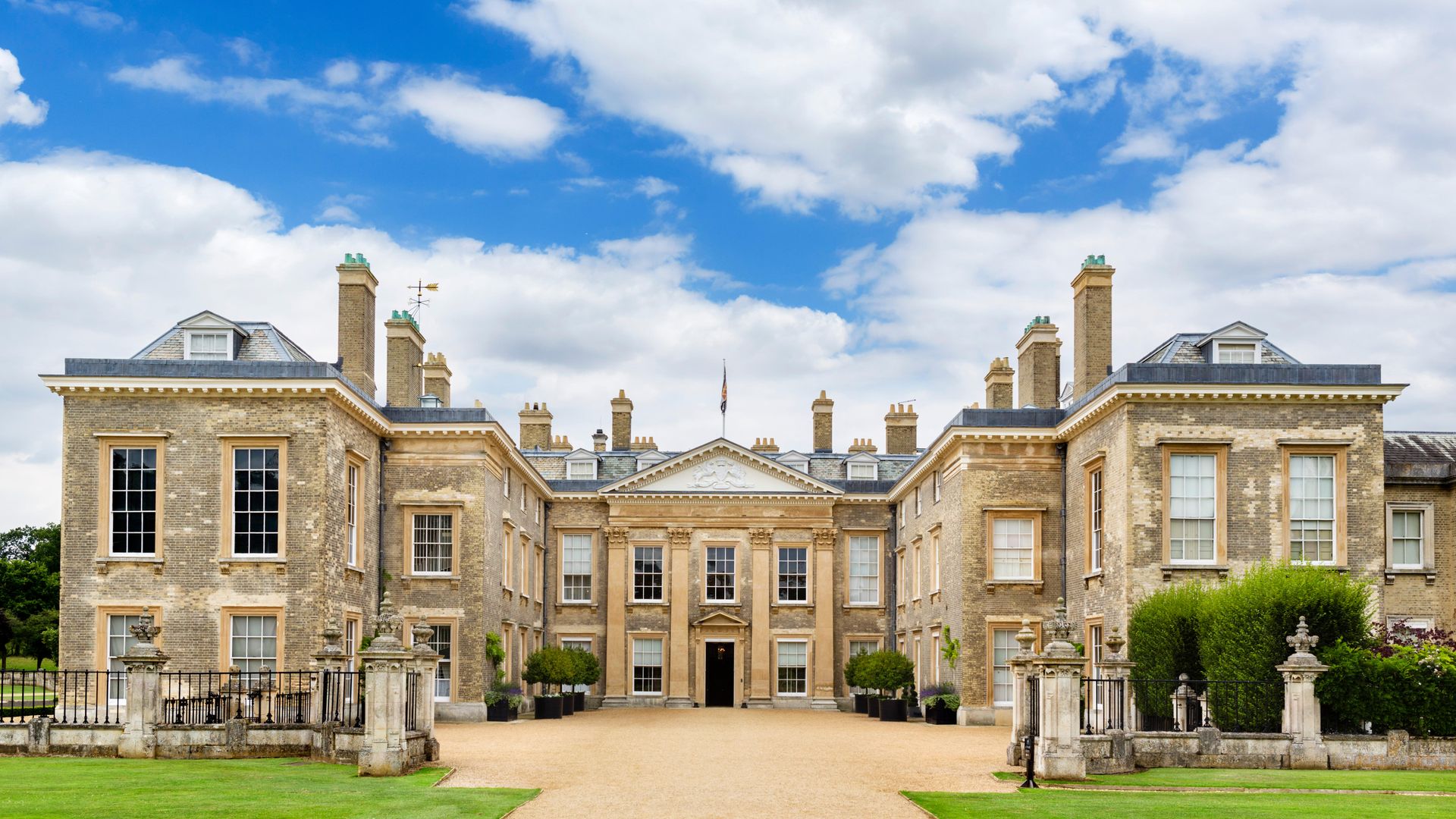 Althorp estate from the front on a sunny day