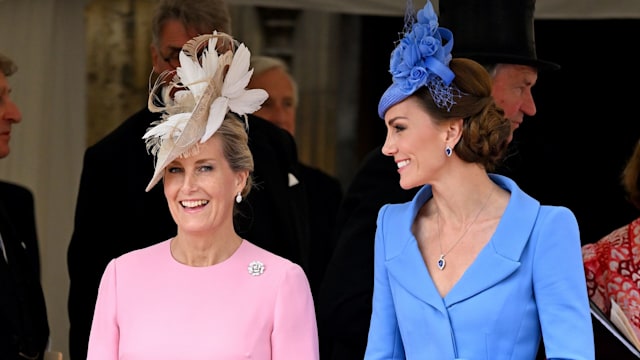 Duchess Sophie in pink on the left and Princess Kate in blue on the right