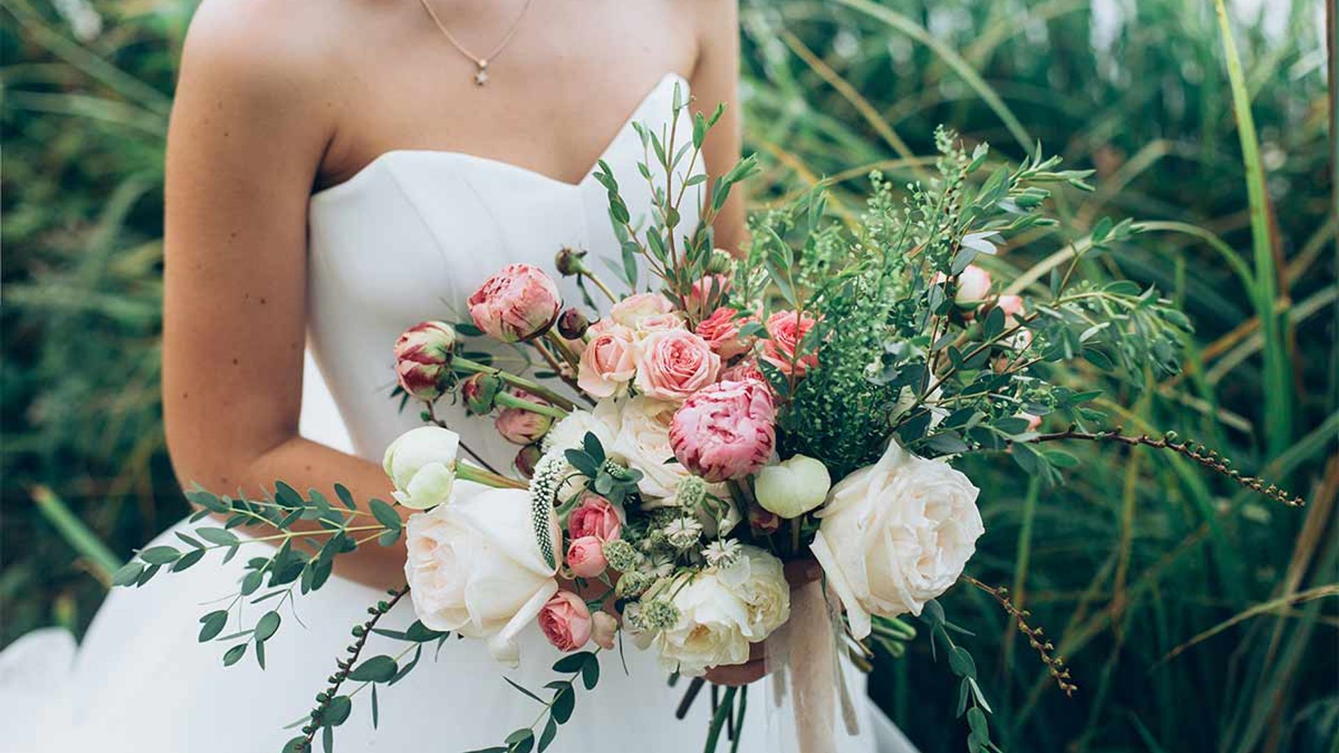 The 2019 wedding flower trends you need to know