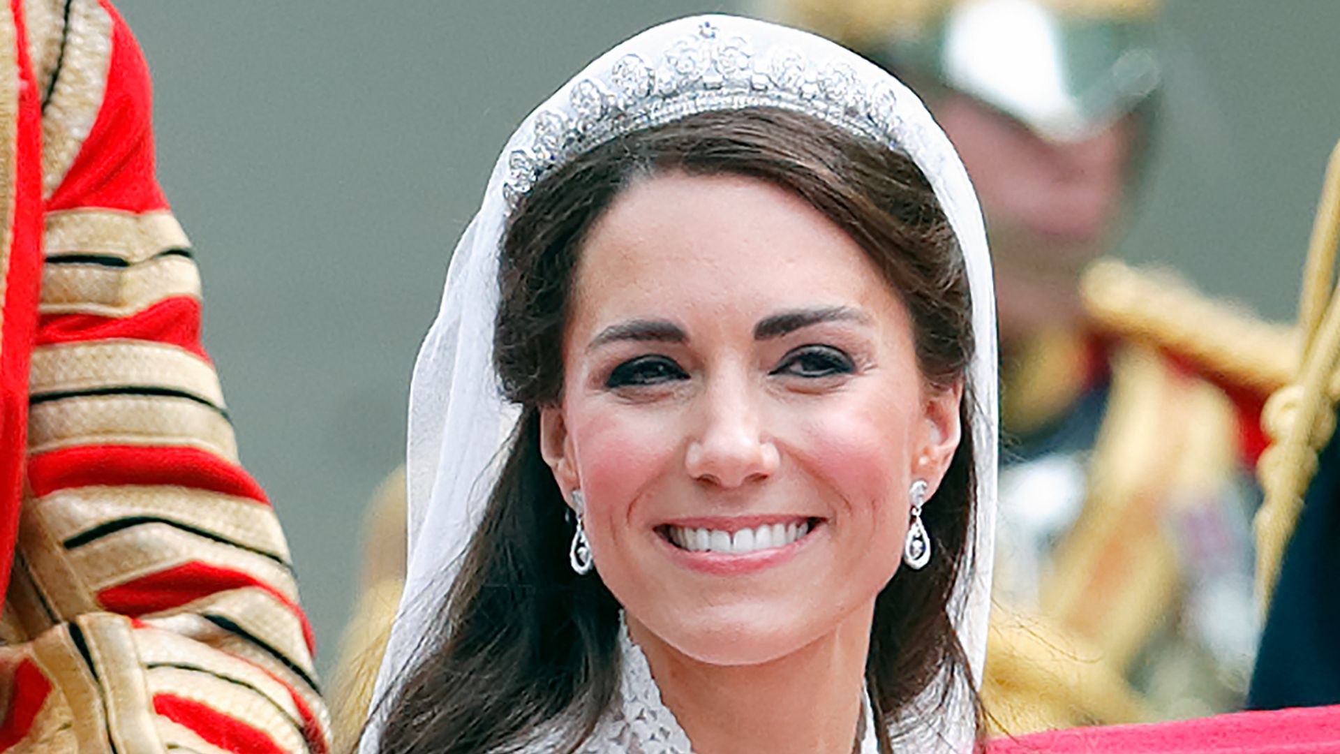 Princess Kate's wedding dress designer wins prestigious award at the Fashion Awards 2025