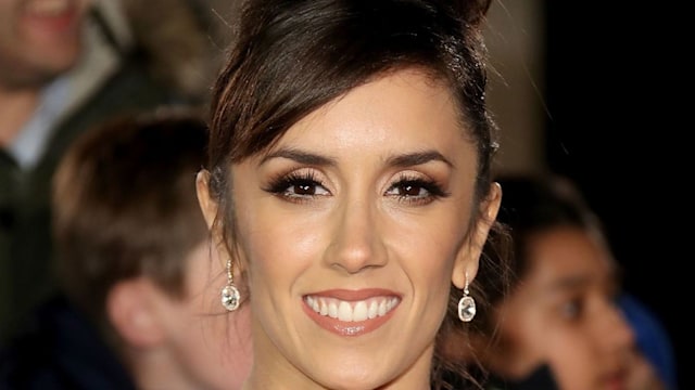 janette manrara smiling