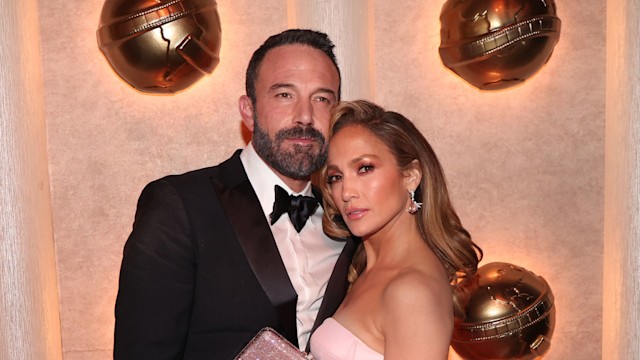 jennifer lopez and ben affleck red carpet